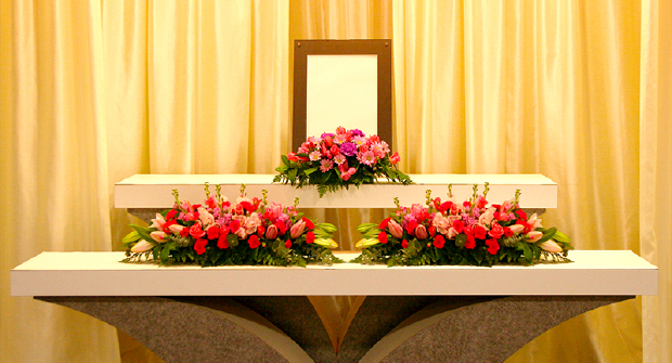 花葬式 一日葬プランの花祭壇