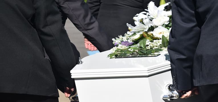 家族葬での喪主の挨拶について